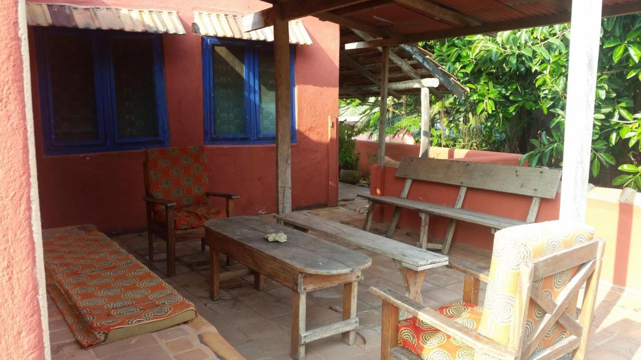 Big Milly's Backyard Otel Kokrobite Dış mekan fotoğraf